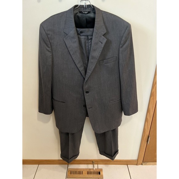 Jos. A. Bank Mens Gray Pleated 2pc Suit 46R Jacket 41 Pant - Picture 2 of 7